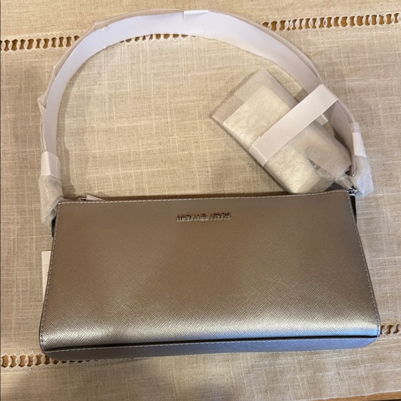 Michael Kors Metallic Shoulder Bag (Vincent) - Picture 1 of 7